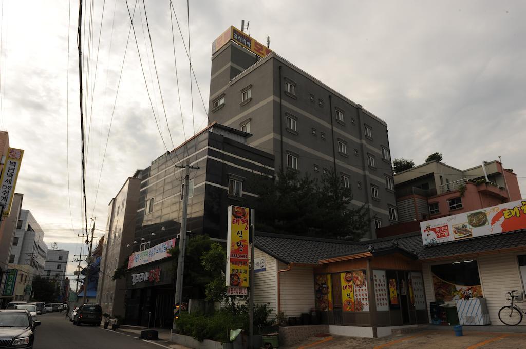 Galleria Hotel Andong Exterior foto